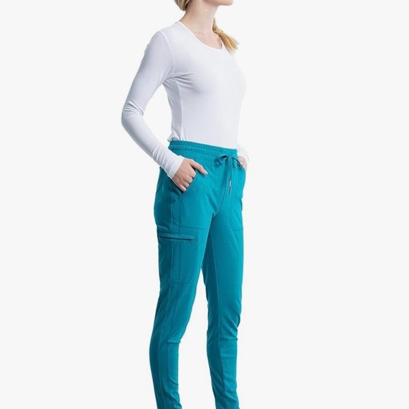 For all my healthcare baddies out there… 🩺😷🩹 - Picture 5 of 11